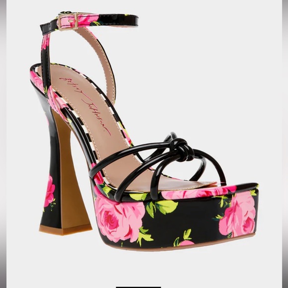 Betsey Johnson Tiky Platform sandals brand new - Picture 2 of 8